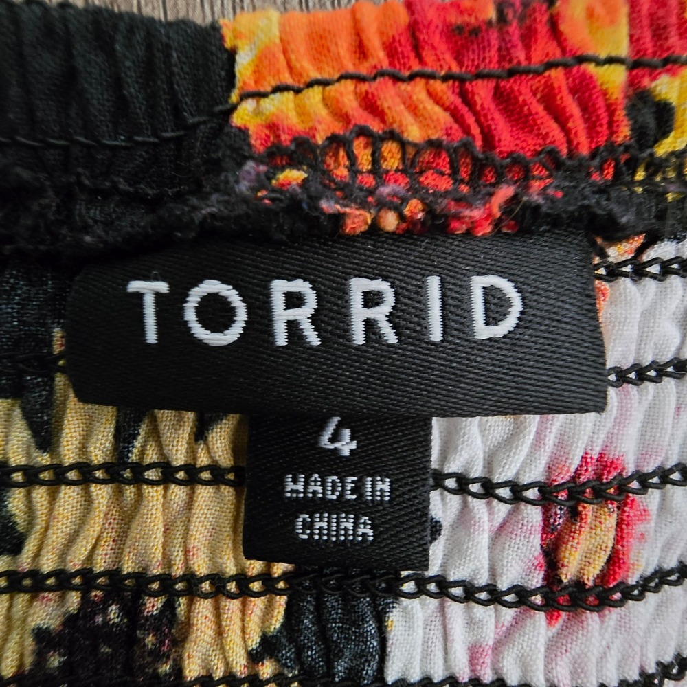 Torrid Floral Smocked High-Low Dress SZ 4 Black Yellow Boho Cottagecore Tiered - Picture 5 of 5
